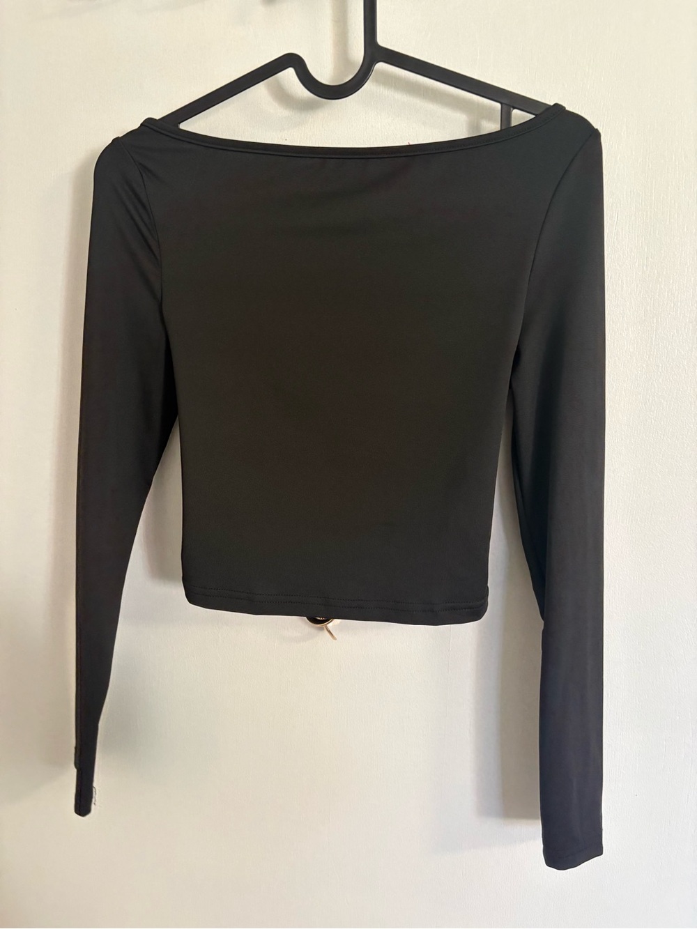 SHEIN Black Long-Sleeve Boatneck Crop Top